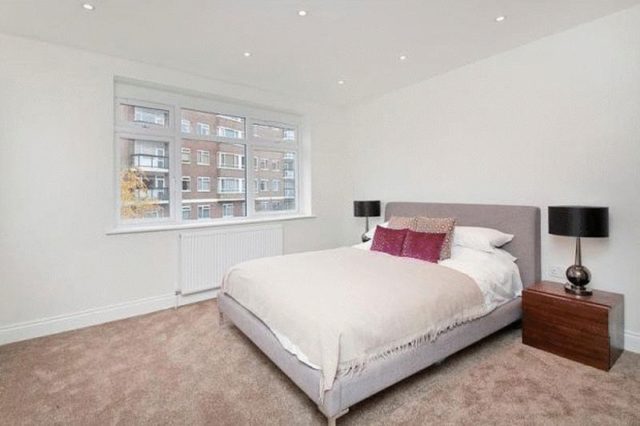  Image of 4 bedroom Terraced house to rent in Belsize Road London NW6 at Belsize Road Swiss Cottage London, NW6 4RY